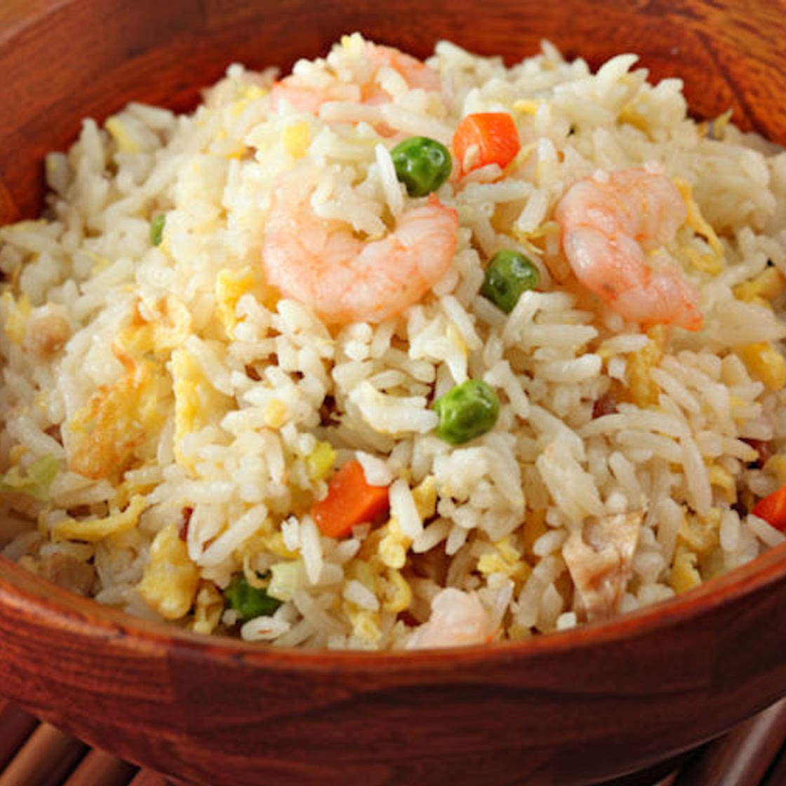 Arroz frito con gambas