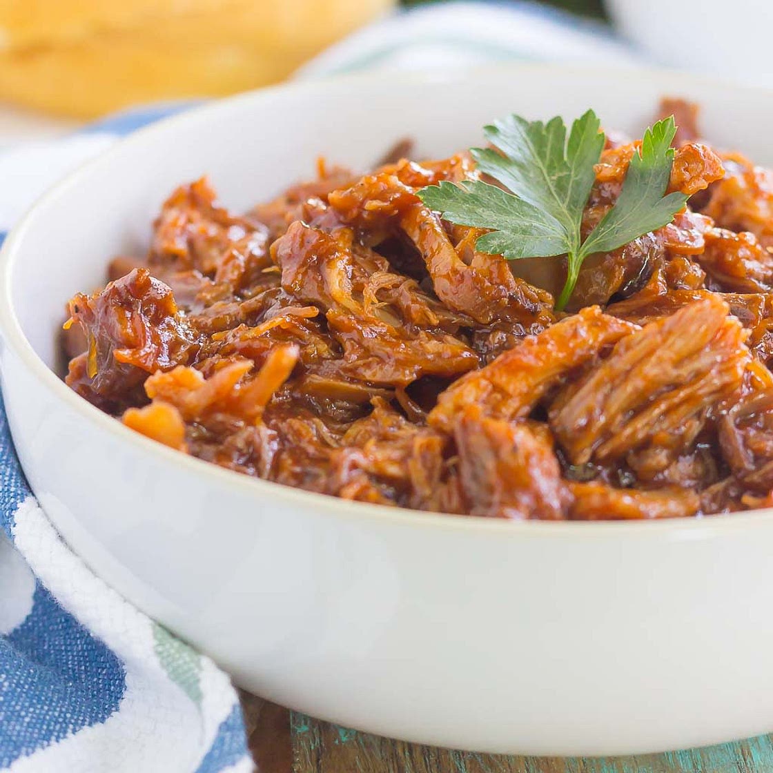 SLOW COOKER BARBECUE PULLED PORK