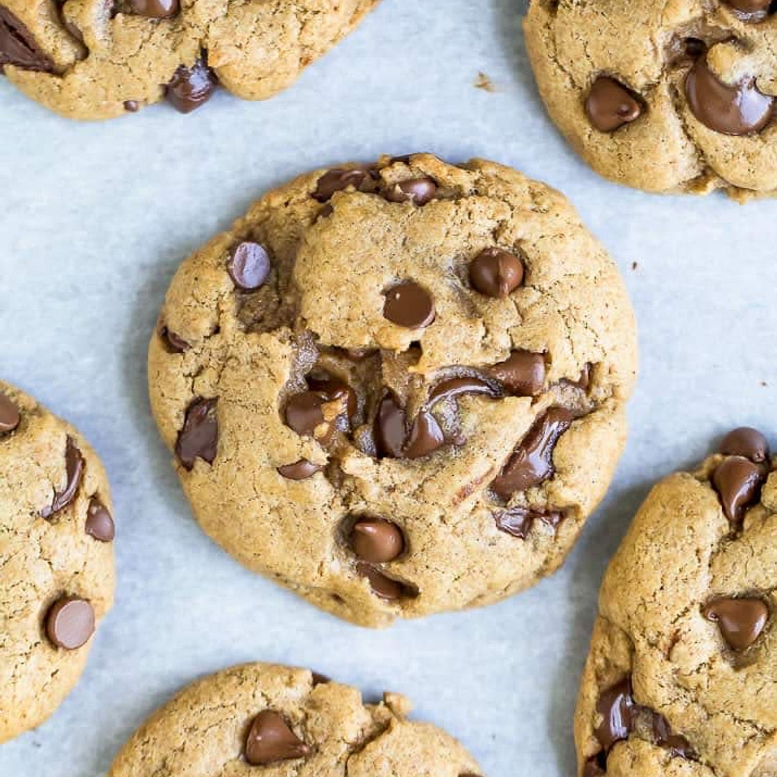Vegan chocolate chip cookies 