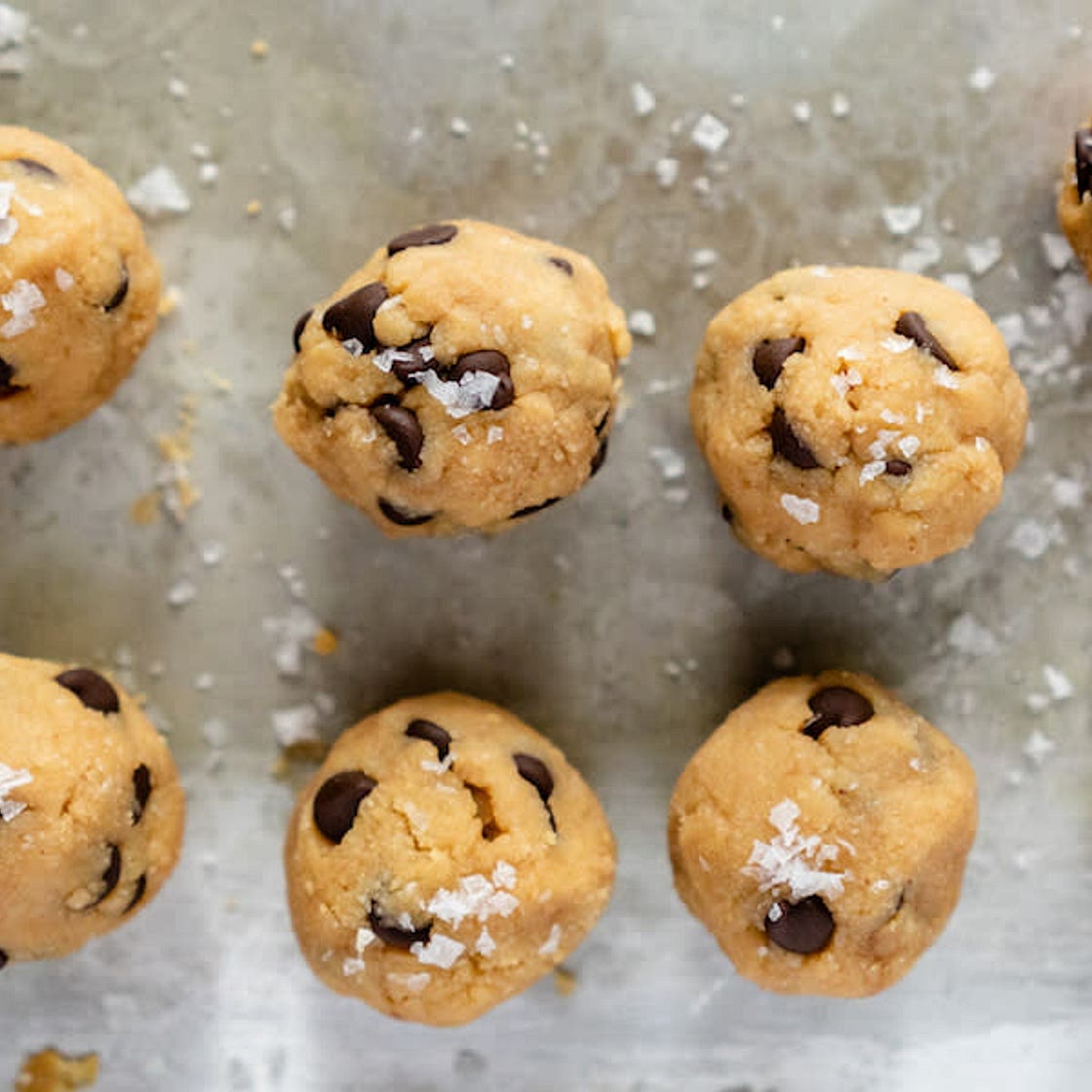 Vegan No bake chocolate chip cookies 