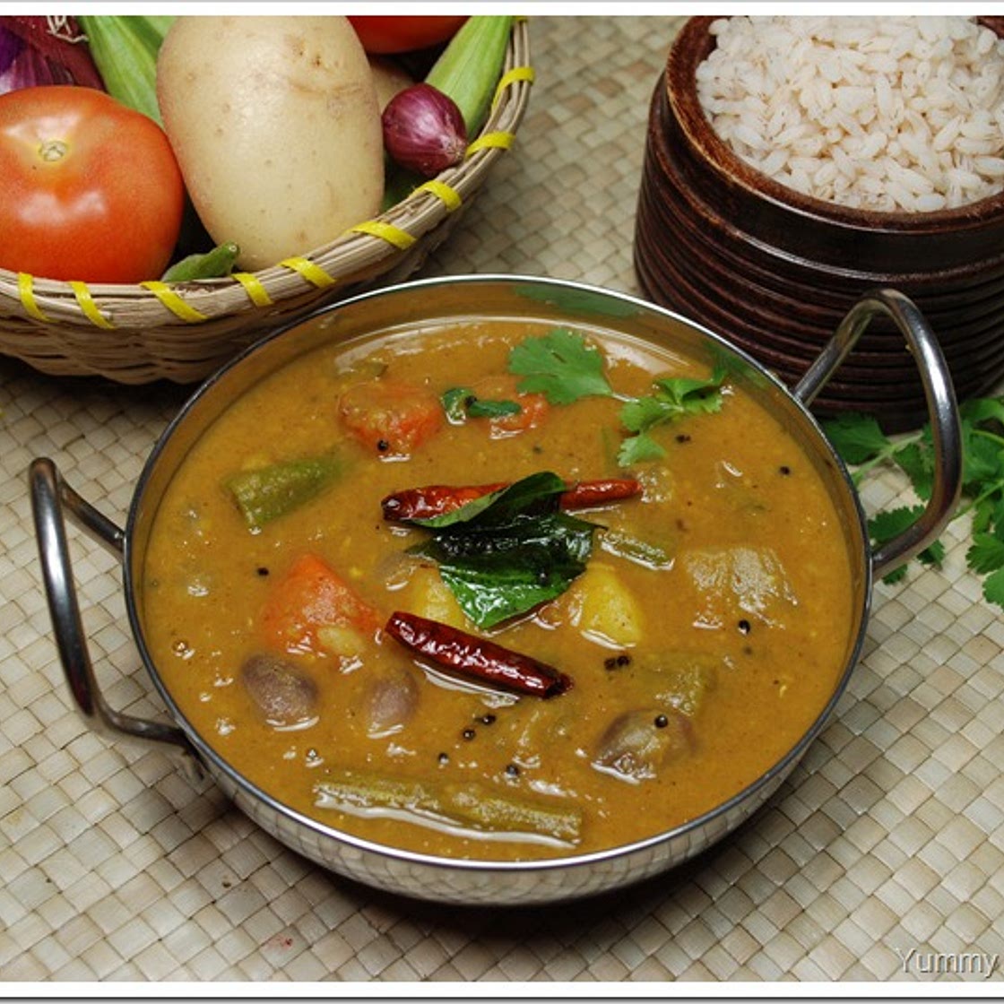 Varutharacha Sambar -Thrissur Style Sadya Recipe