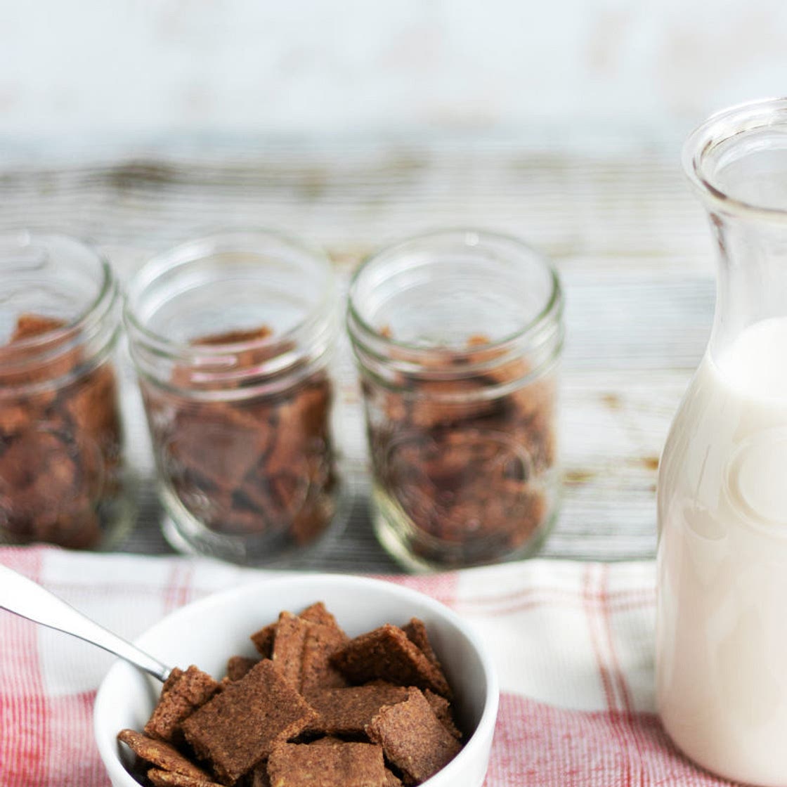 Keto breakfast cereal with almond milk
