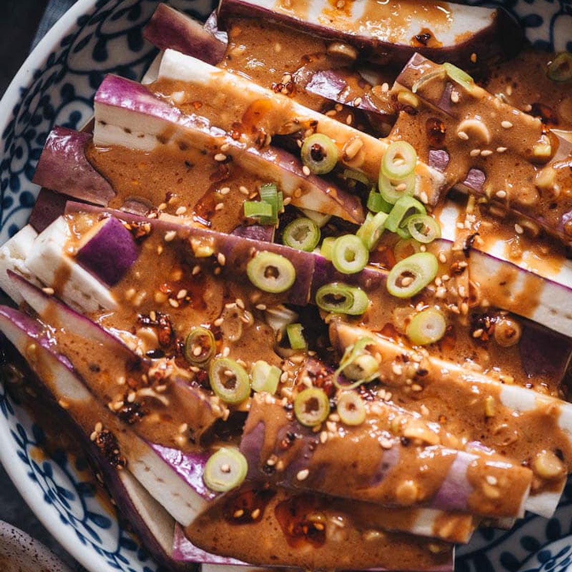 Steamed Eggplant in Garlic Peanut Sauce (芝麻酱拌茄子)