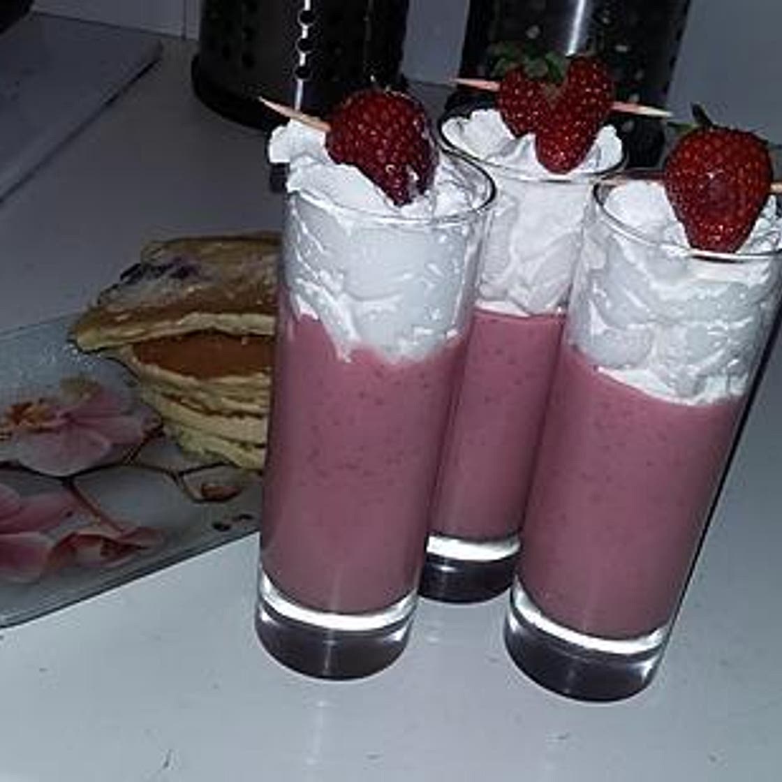 Smoothie fraise au lait de coco