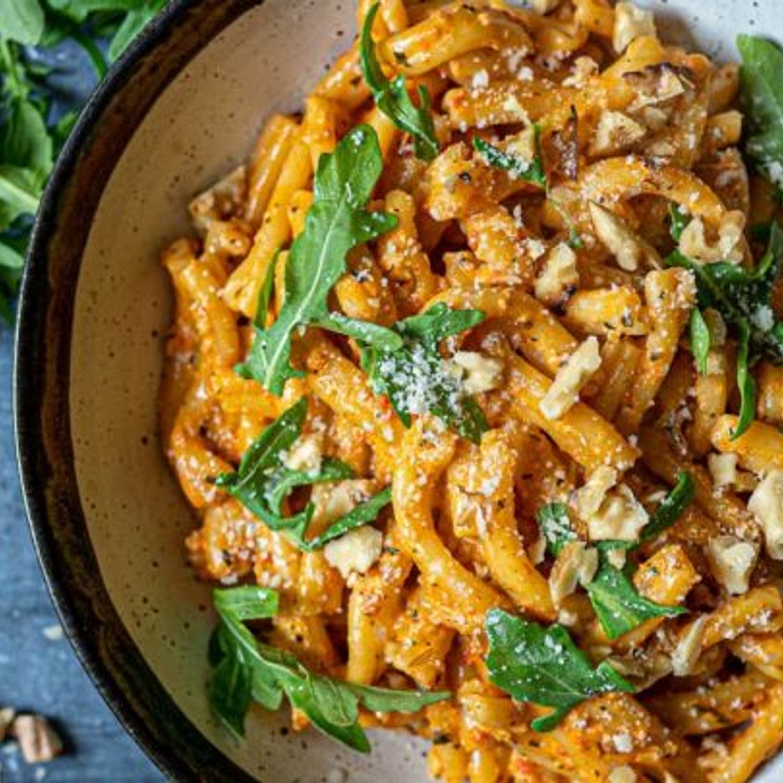 Creamy Roasted Red Pepper Pasta with Walnuts