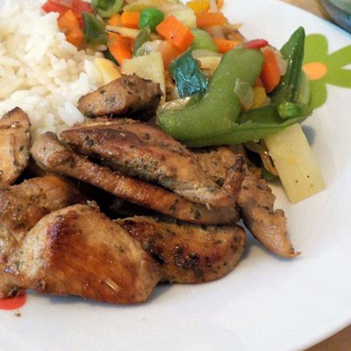 Gebratenes Hühnerfilet chinesisch