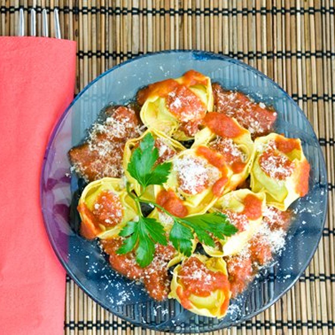 Tortellini mit getrockneten Tomaten
