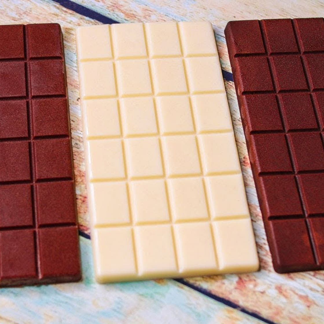 Homemade Chocolate Bar Without Coconut Oil or Cocoa Butter | Homemade Chocolate With Vanaspati Ghee