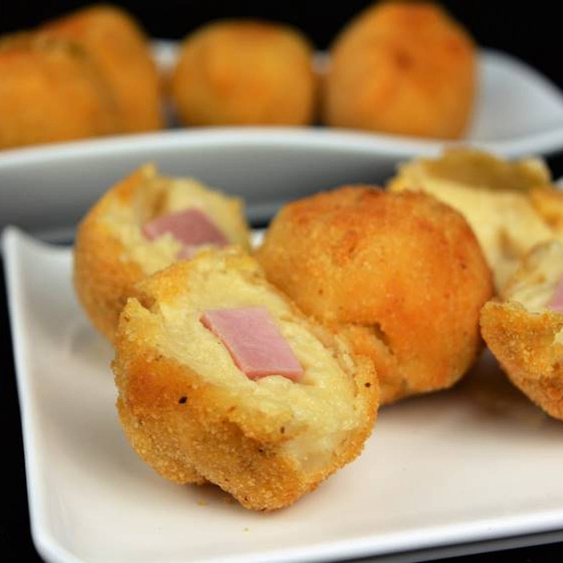 Croquetas rellenas con jamón york