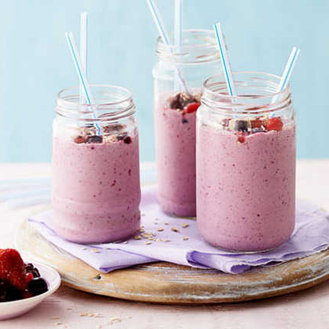 Very berry breakfast smoothie