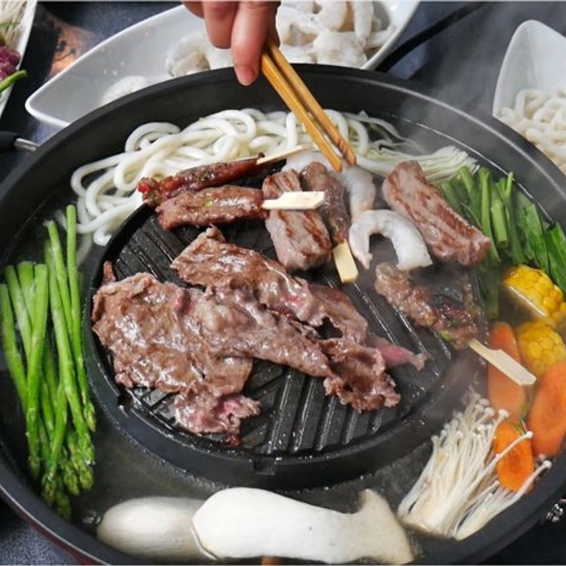 Low Carb Hot Pot mit Rindfleisch