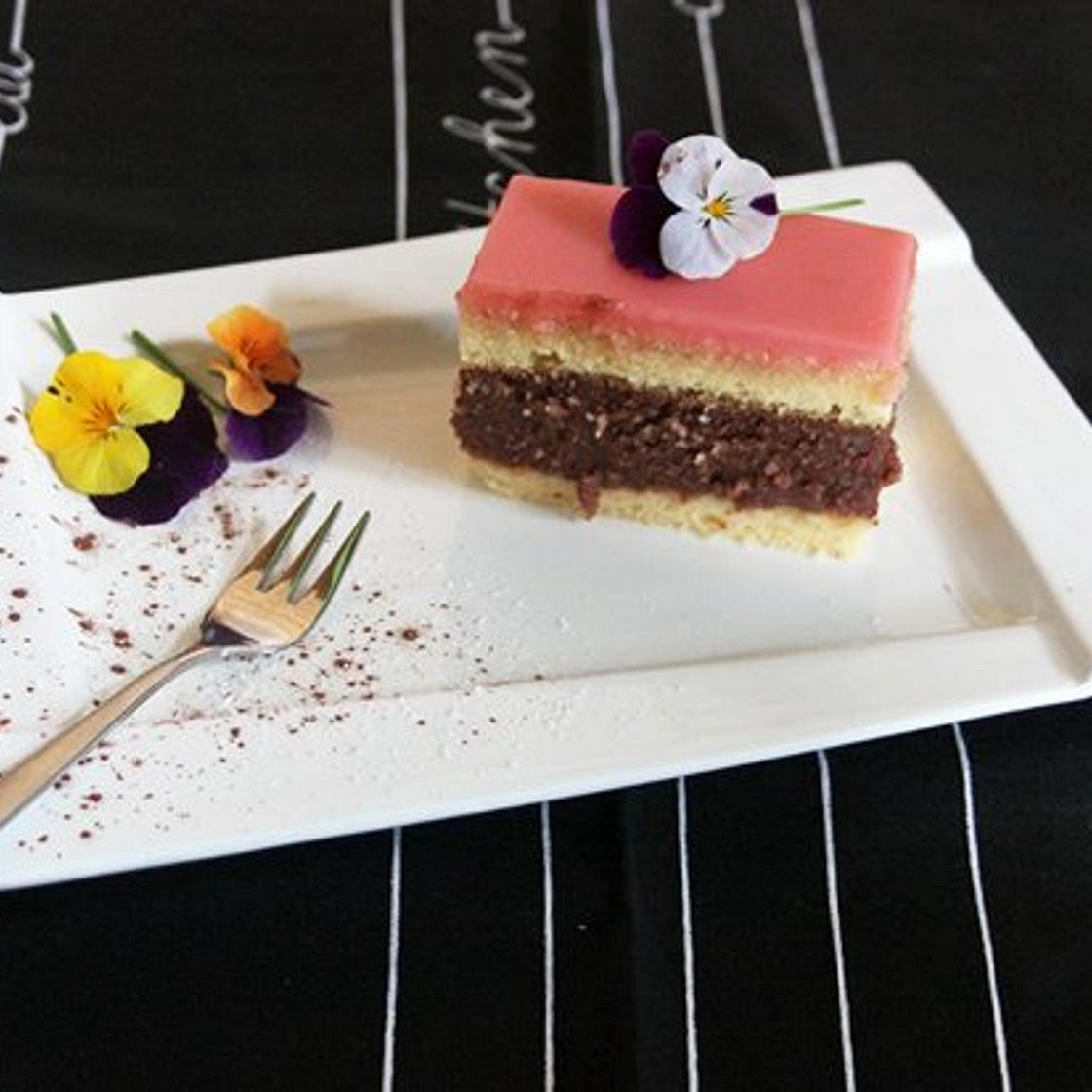 Wiener Punschtorte