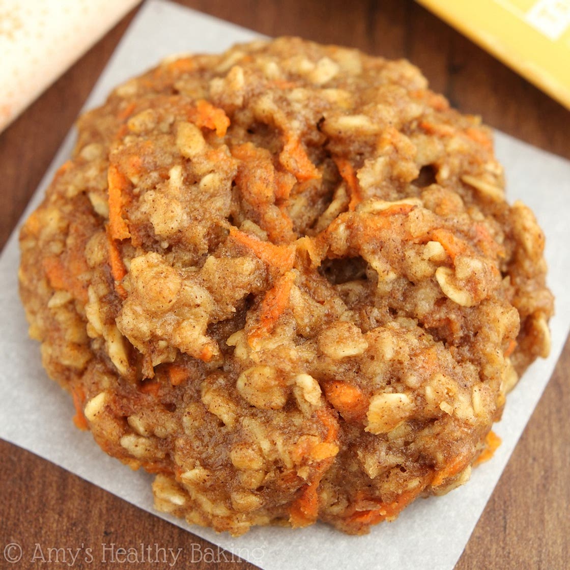 Healthy Carrot Cake Oatmeal Cookies