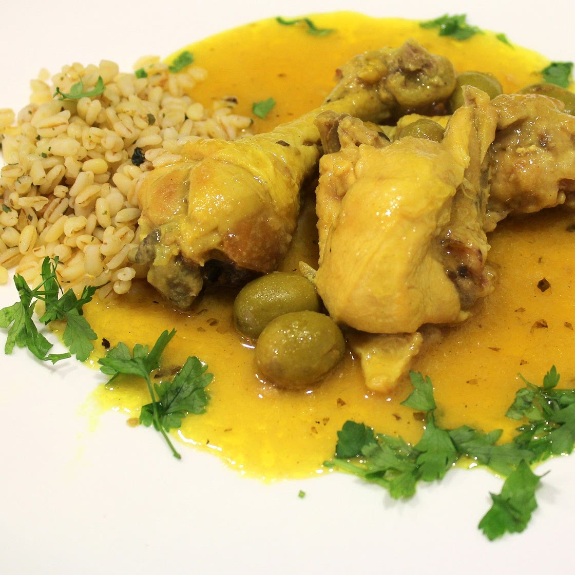 Pollo con aceitunas