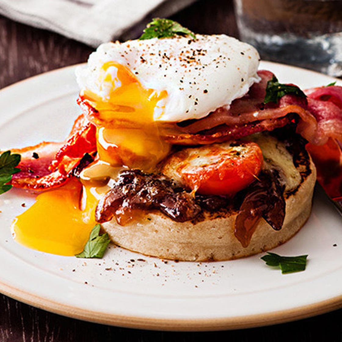 Cheesy bacon and egg crumpets