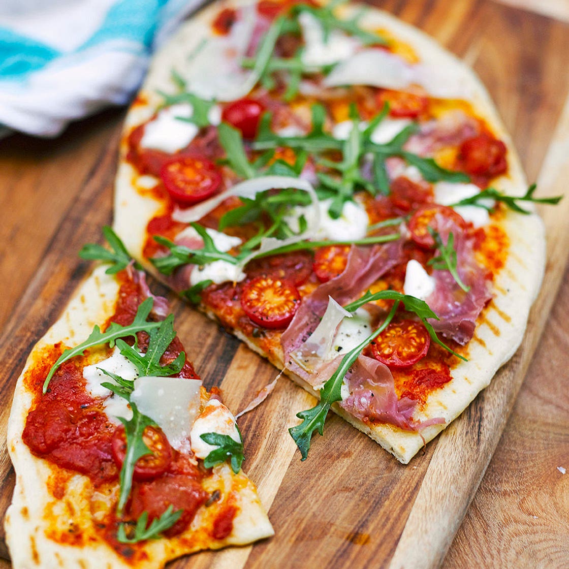 Quick grilled pizza