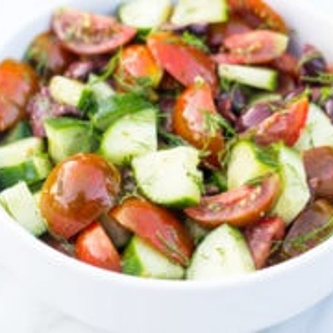 Low Fodmap Tomato Salad with Cucumbers