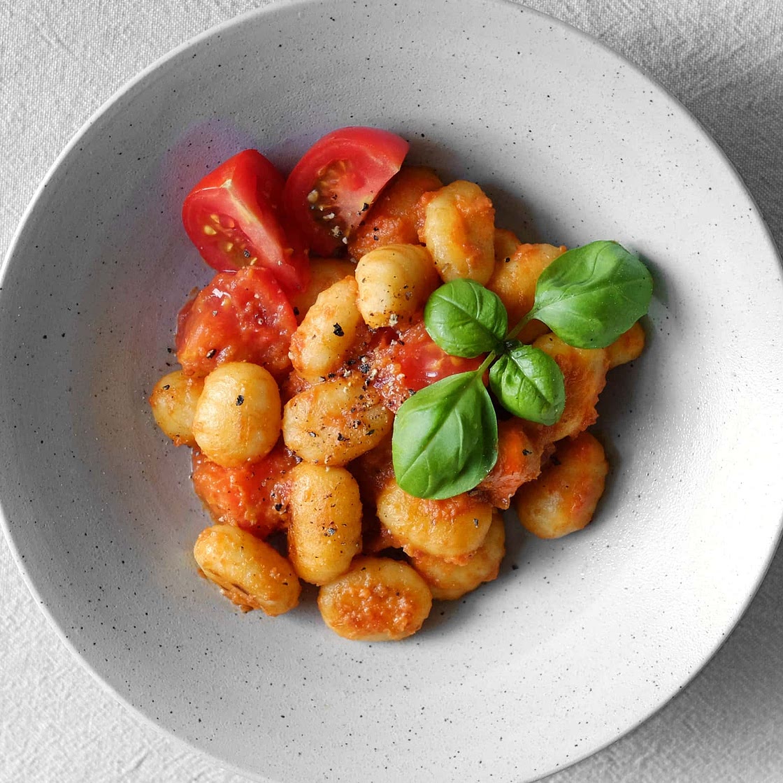 Gnocchi in cremiger Tomatensauce