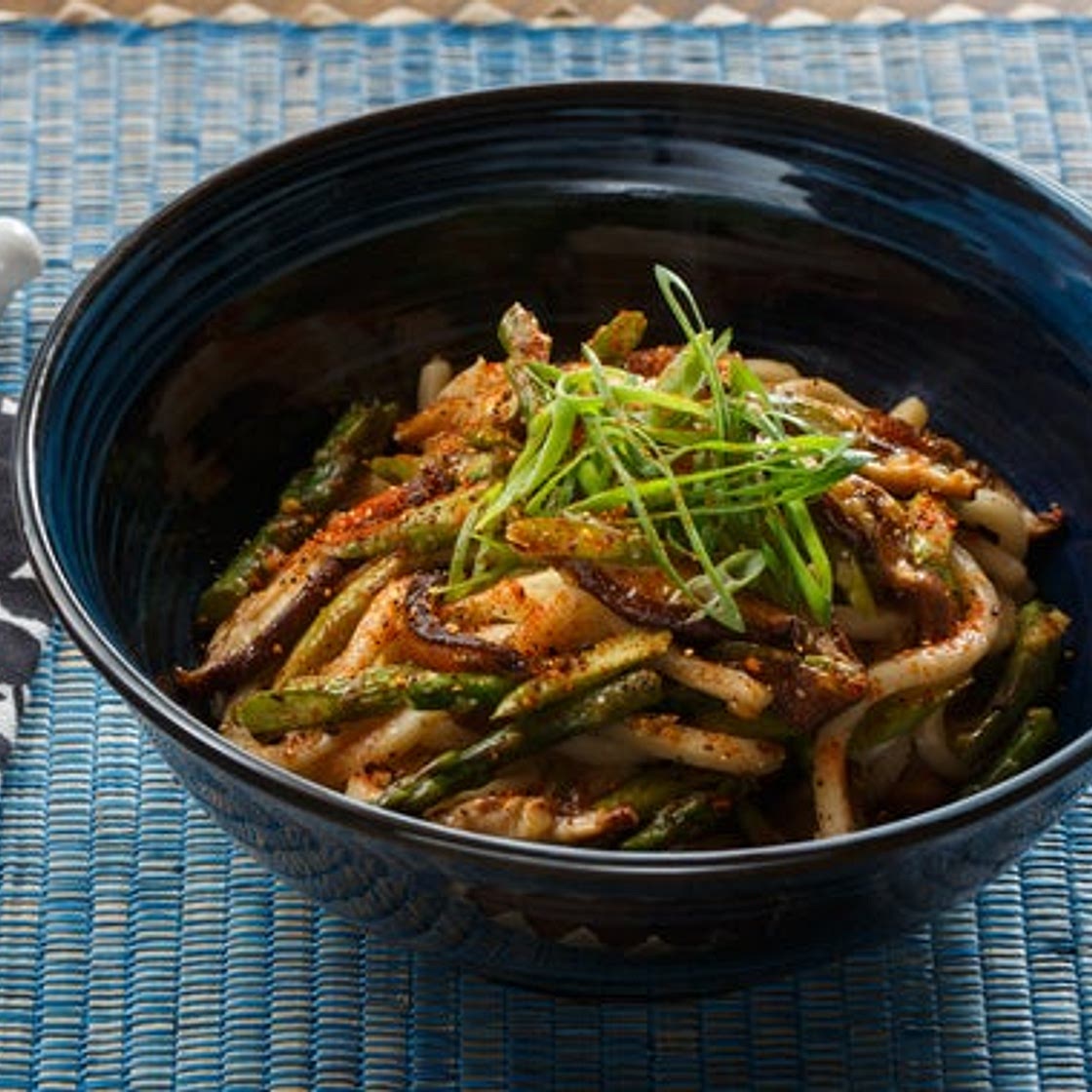 Fresh Udon Noodle Stir-Fry with Asparagus, Shiitake Mushrooms & Togarashi