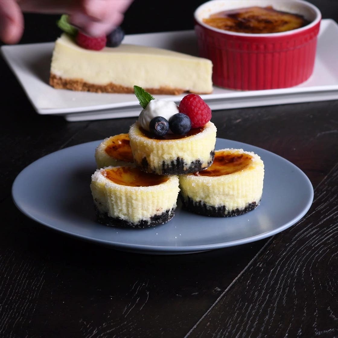 Oreo Crème Brûlée Cheesecake Bites