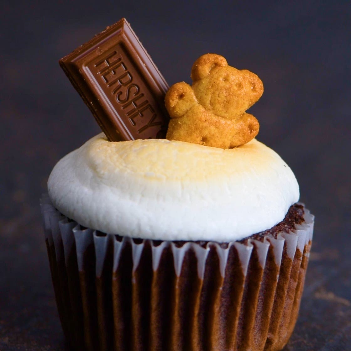 S’mores Cupcakes | So Yummy