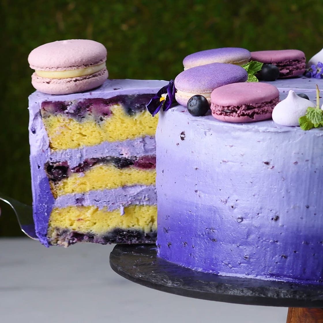2 Hacks, One Amazing Ombre Blueberry Cake