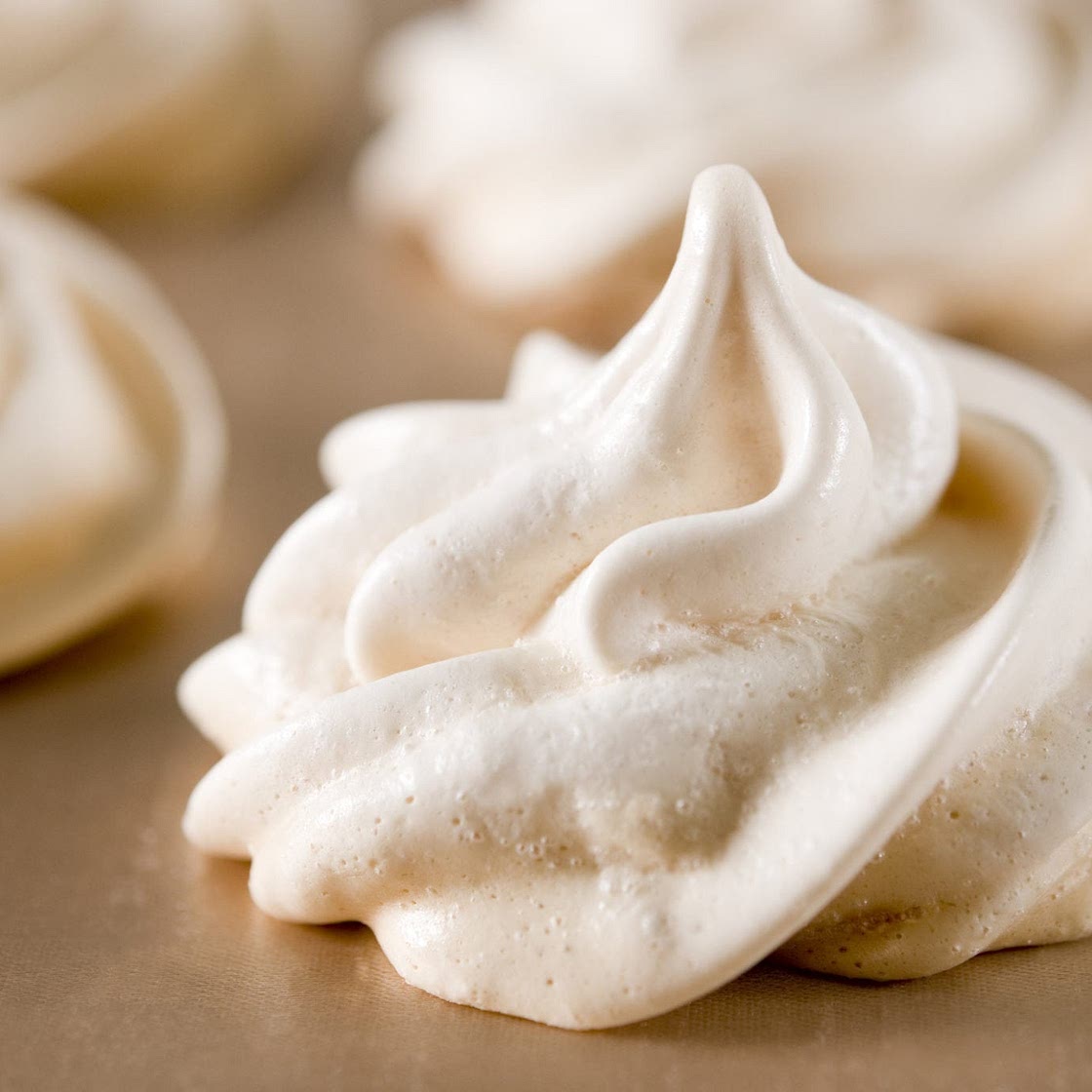 Minute Meringues