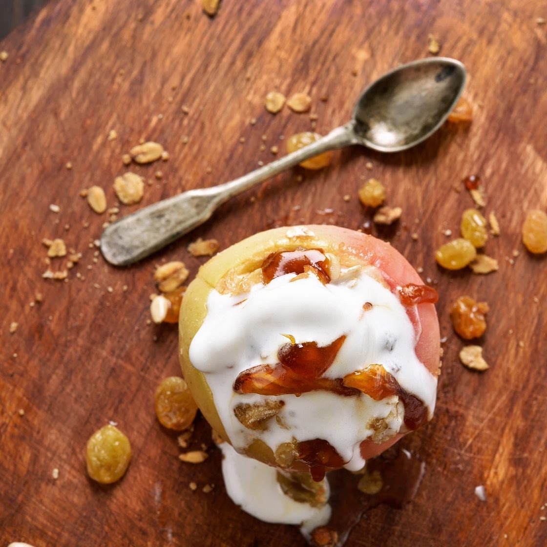Cheesecake Stuffed Baked Apples