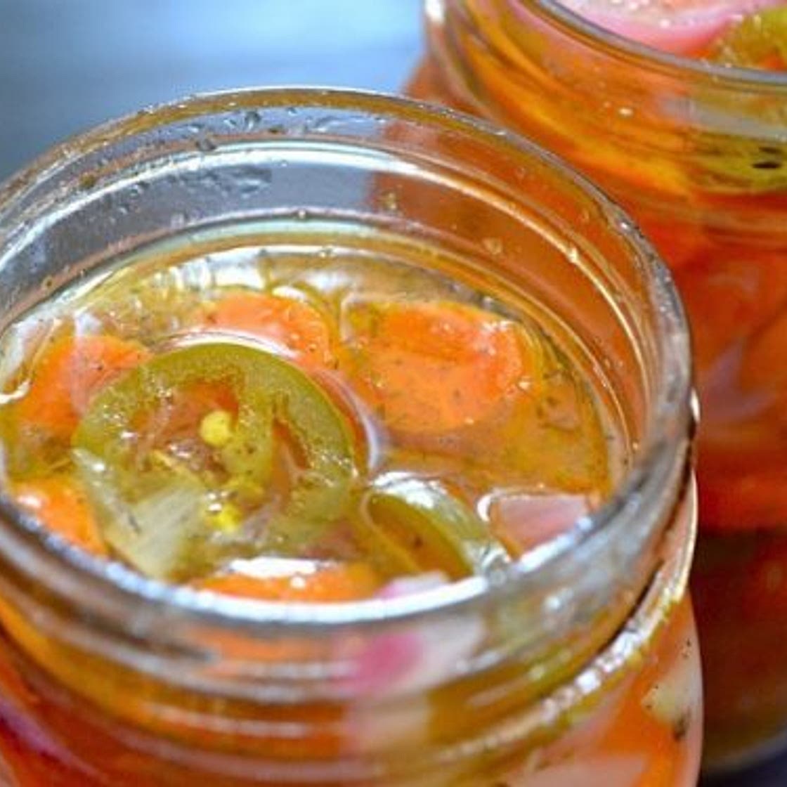 Spicy Pickled Carrots