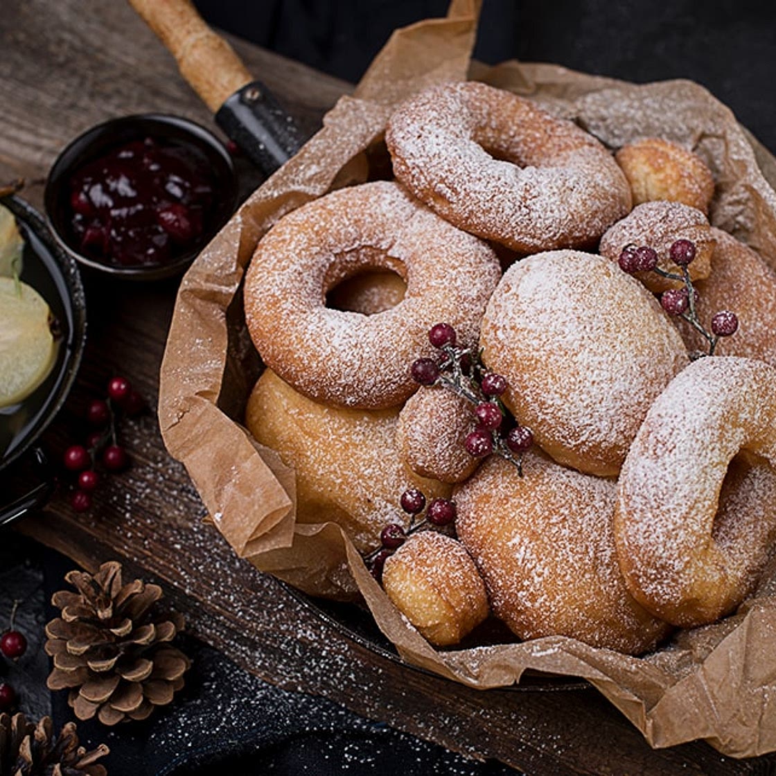 Krapfen mit Birnen-Vanille-Kompott