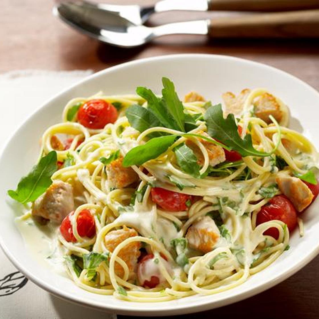 Rucola-Pasta mit Frischkäsesauce
