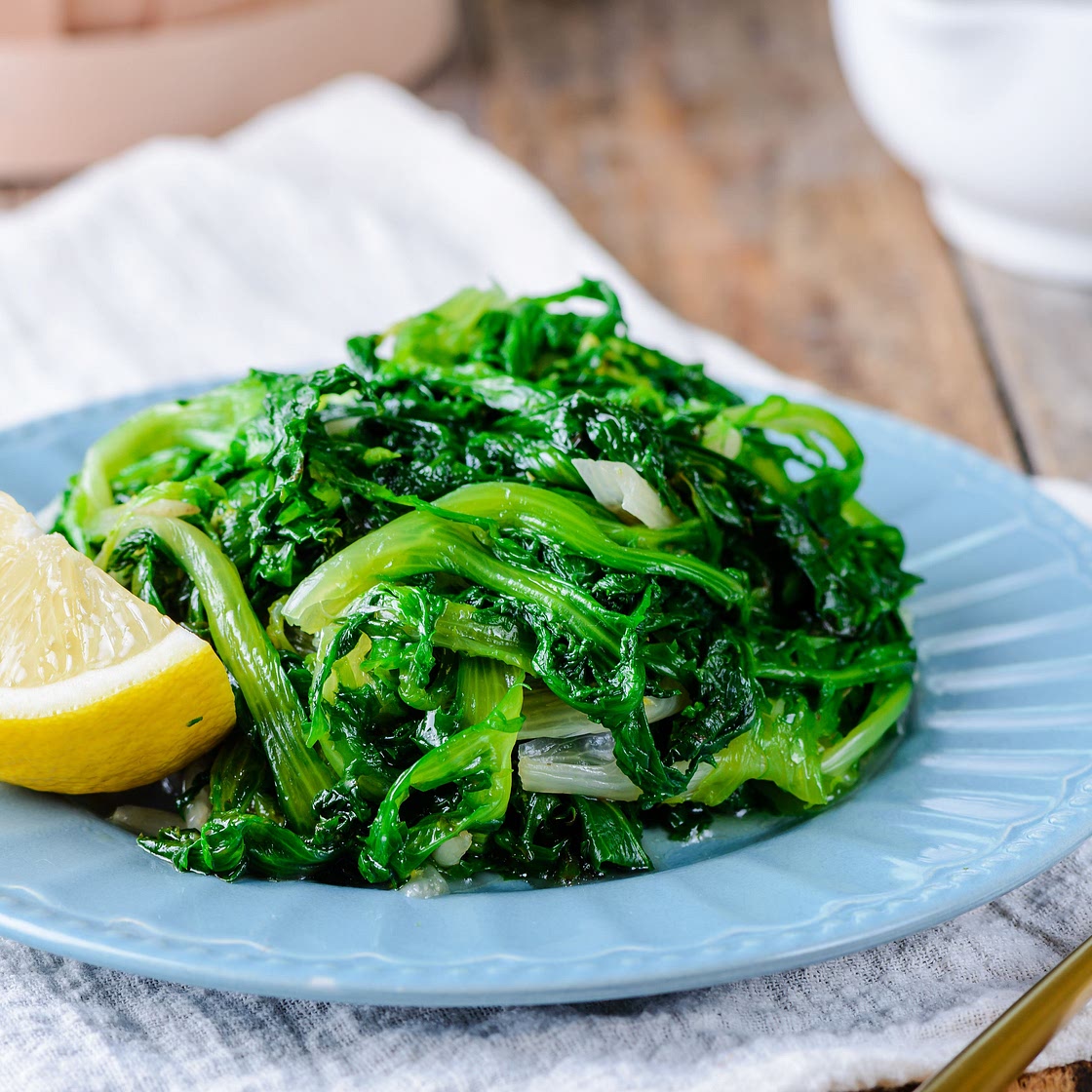 No-Fuss Recipe for Horta Vrasta, Greek Boiled Leafy Greens