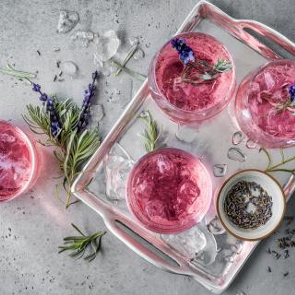 Lavendel Gin Tonic