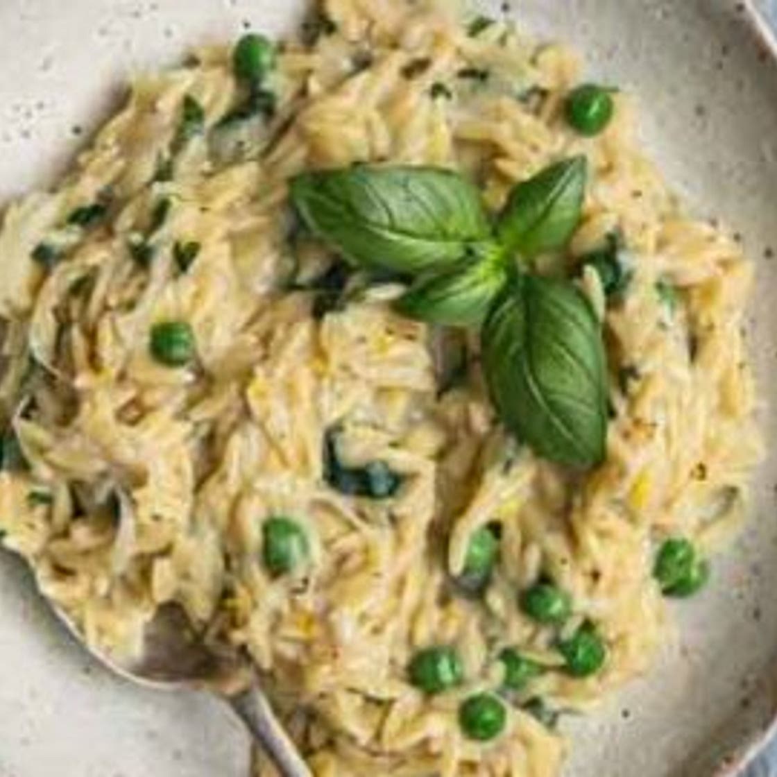 Quick Creamy Lemon Orzo with Greens