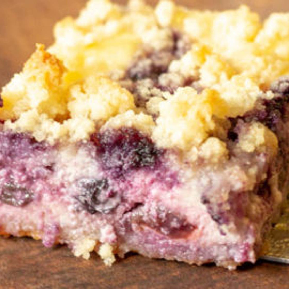 Lemon Blueberry Cheesecake Crumb Bars