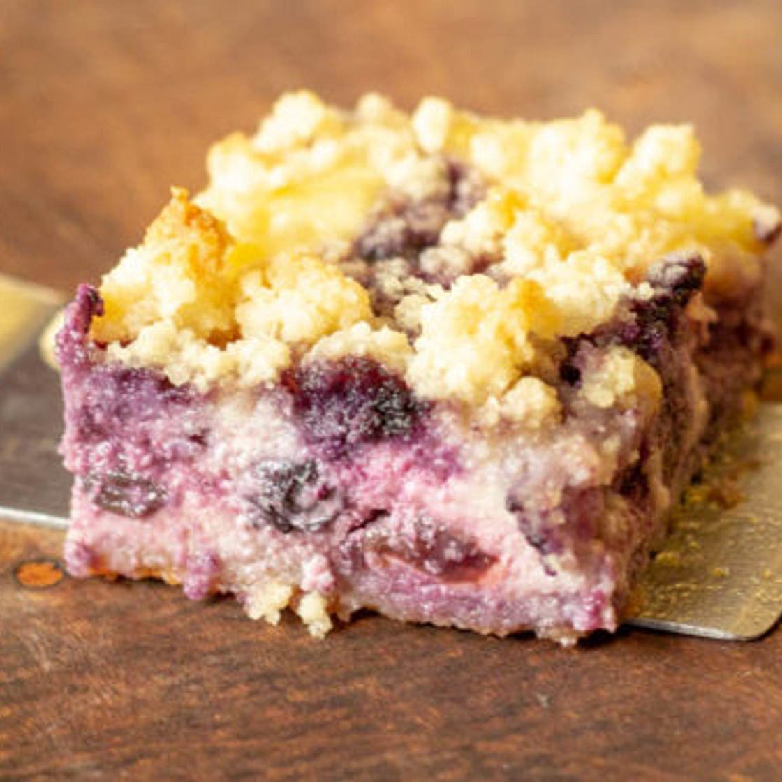 Lemon Blueberry Cheesecake Crumb Bars