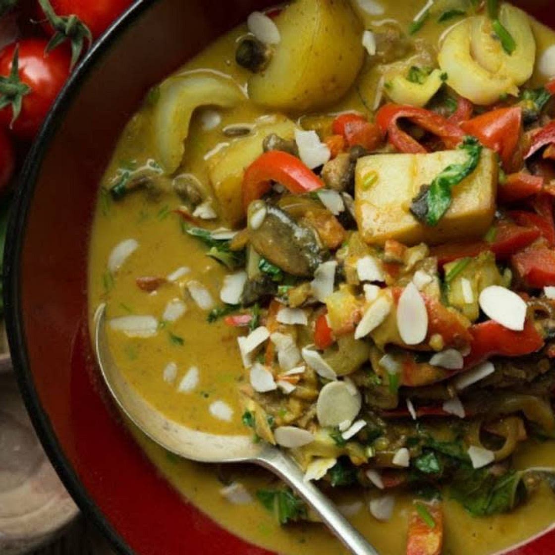 Vietnamese Coconut & Tempeh Curry