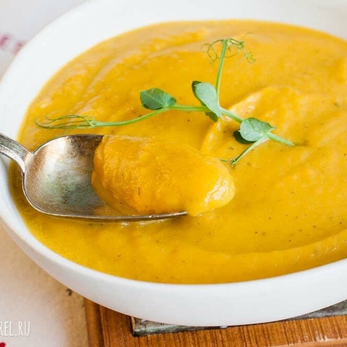 Autumn special pumpkin cream soup