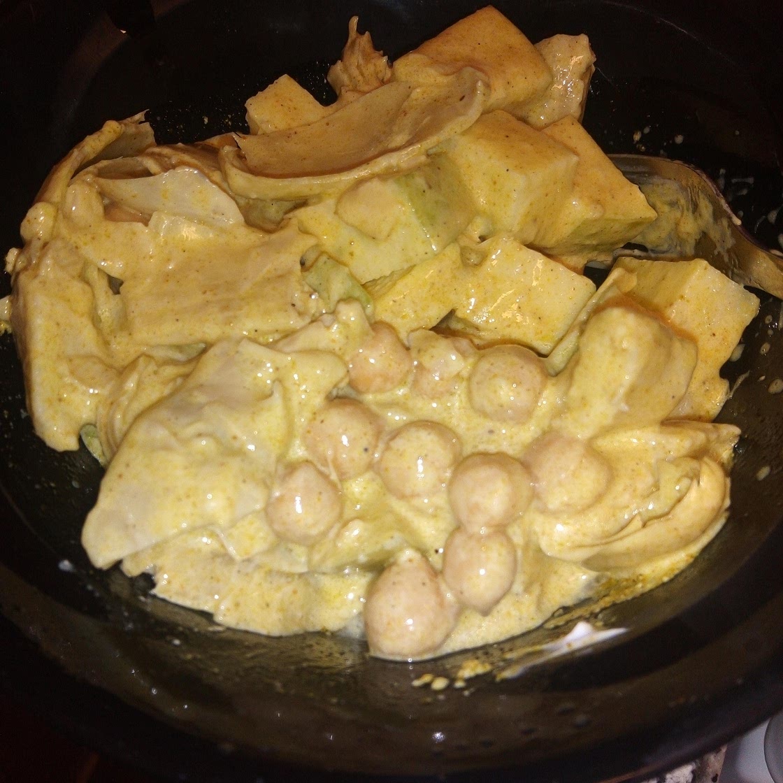 India Salad with Curry Dressing
