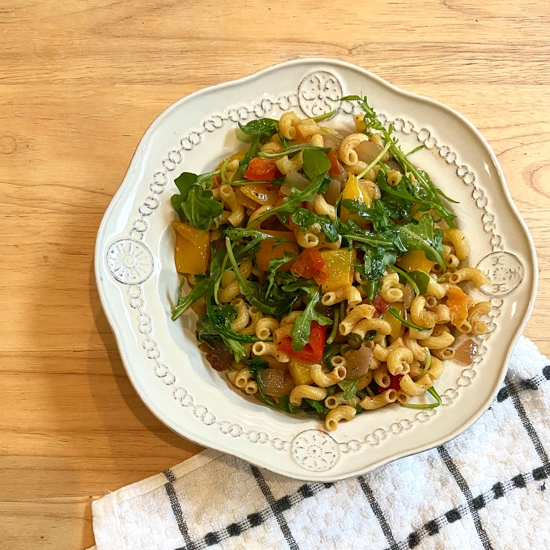 Pepper “Sausage” Pasta with Arugula 