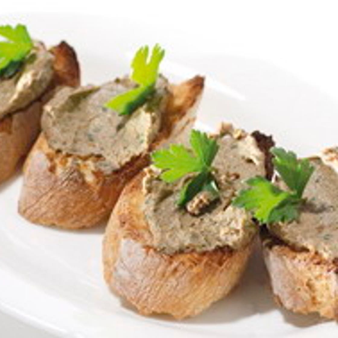 Klassiker: Crostini mit Hühnerleber