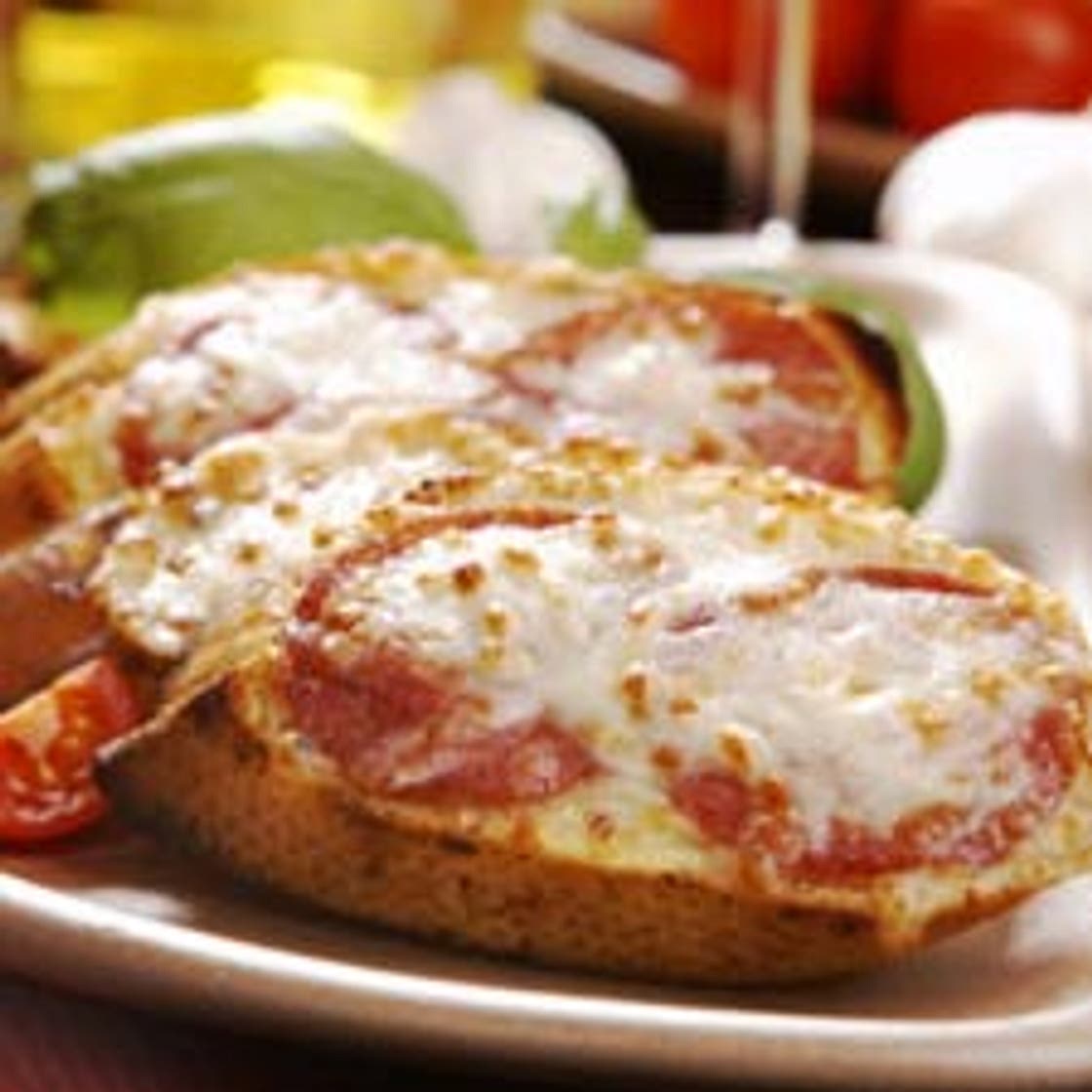 Tostas de tomate y queso
