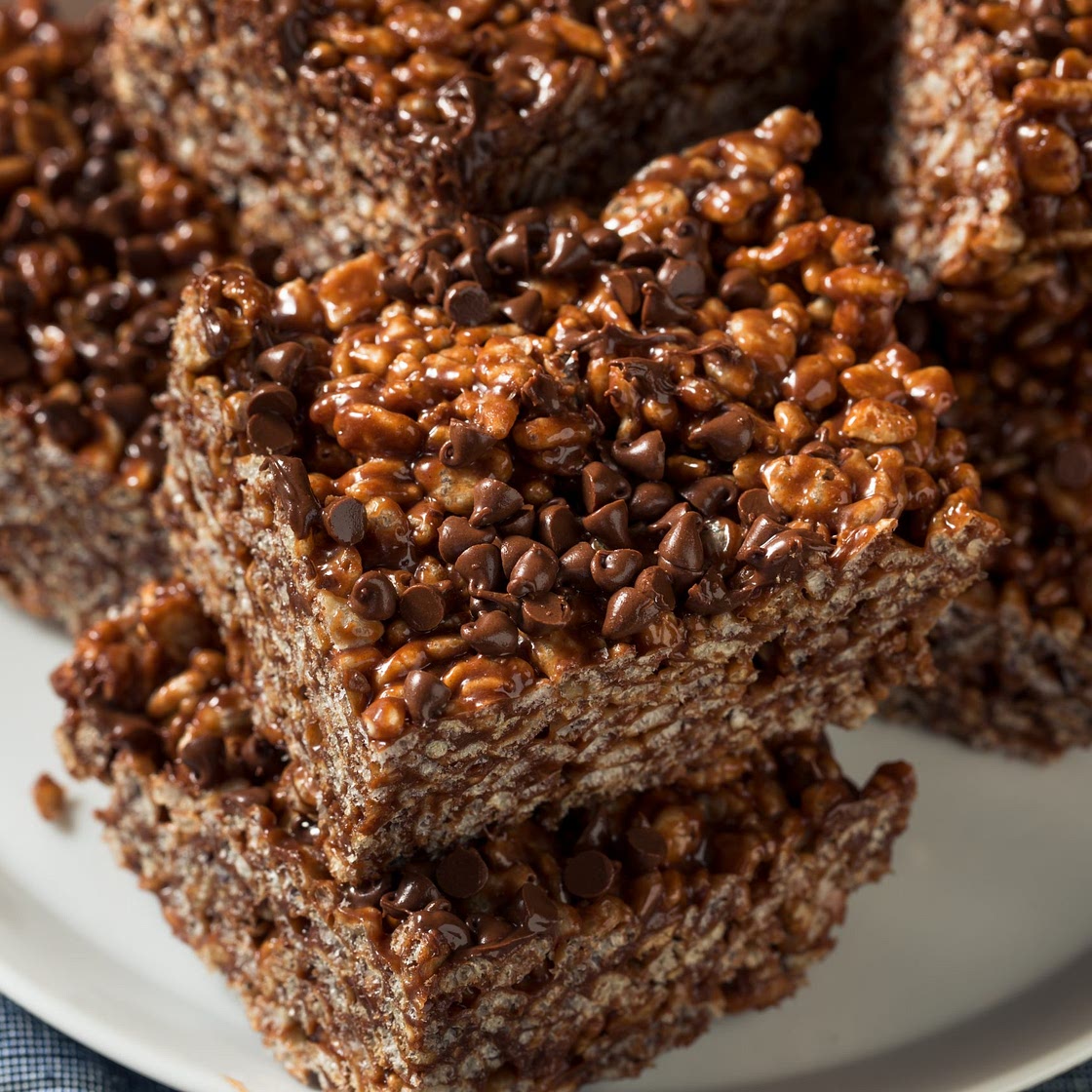Healthy, 4-ingredient chocolate rice crispy treats with superfoods! | Shaking My Tofu