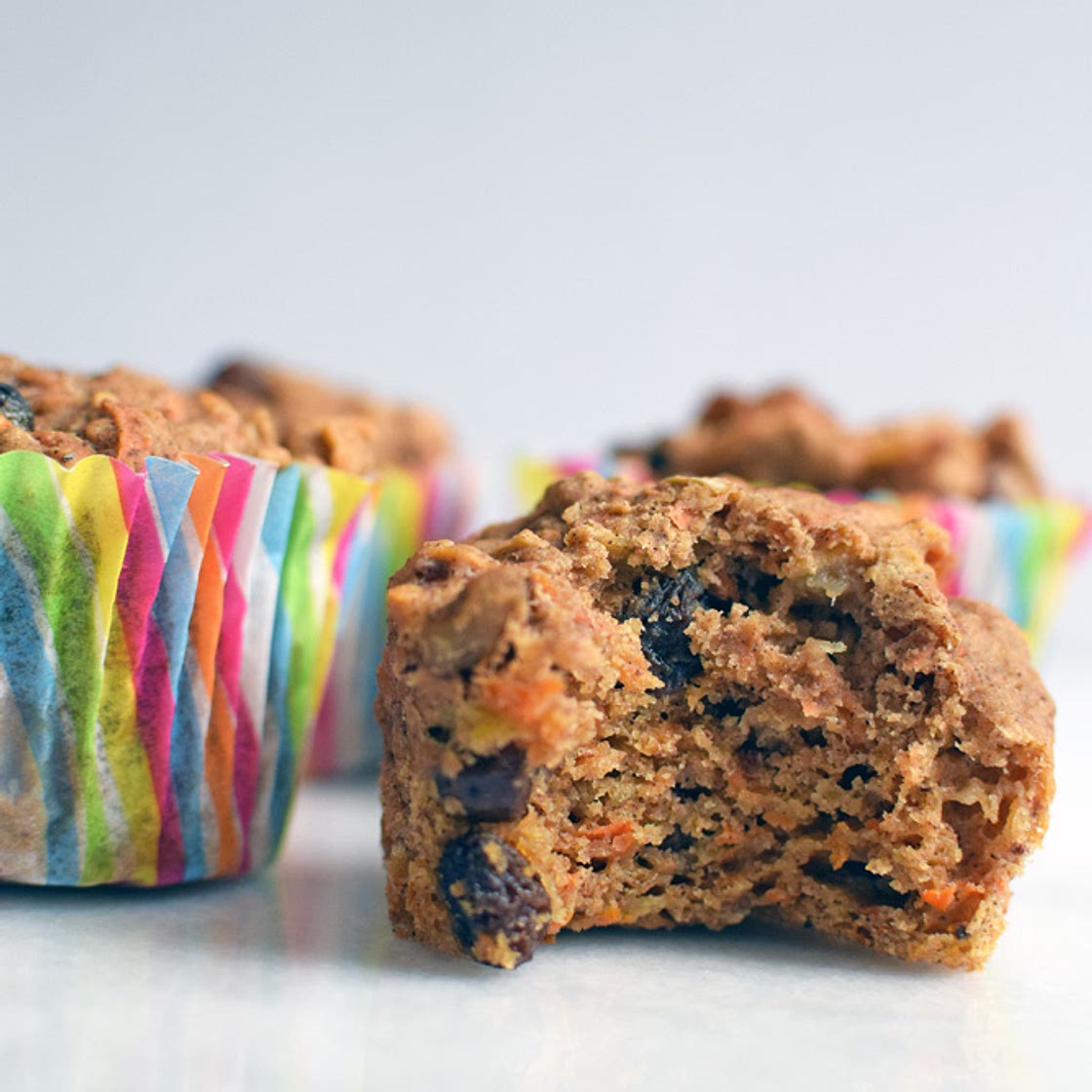 Healthy Vegan Carrot Apple Muffins without oil
