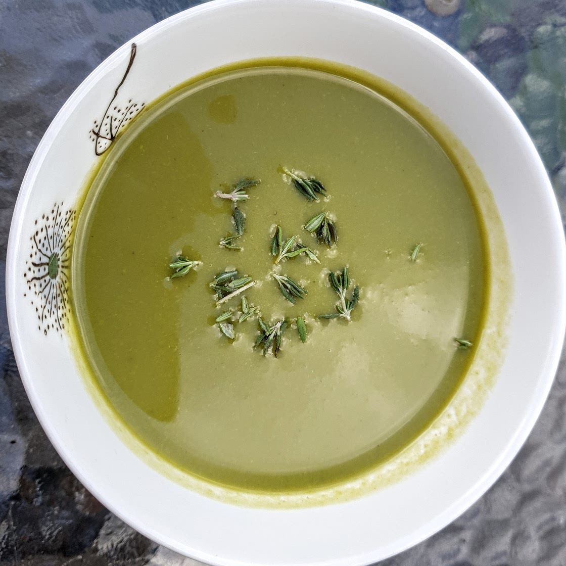 Asparagus and pea soup for soup maker