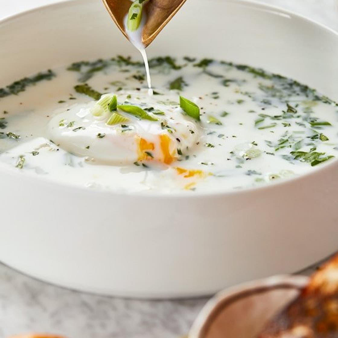 Changua (Colombian Milk and Egg Soup)