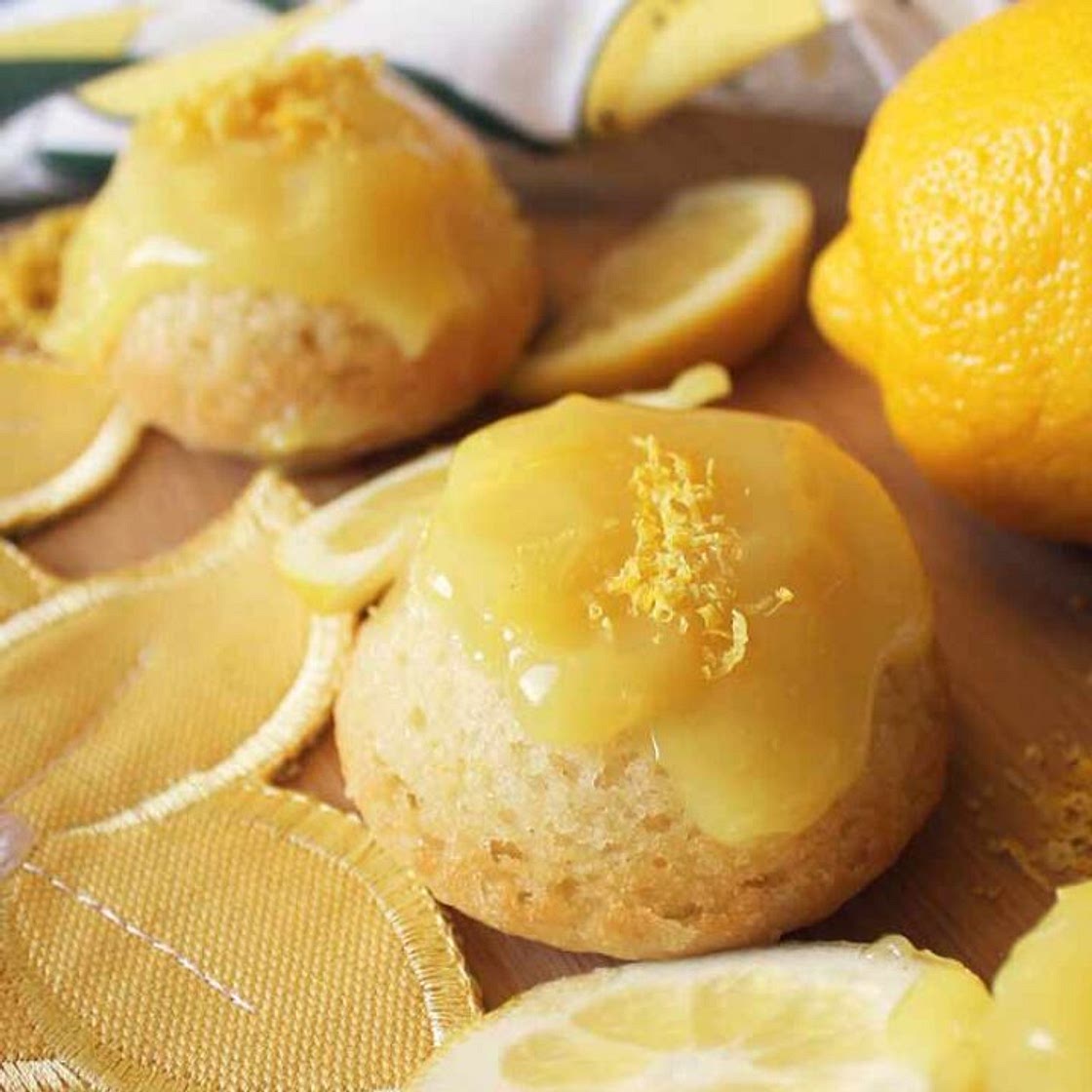 Sansa’s Vegan Lemon Cakes