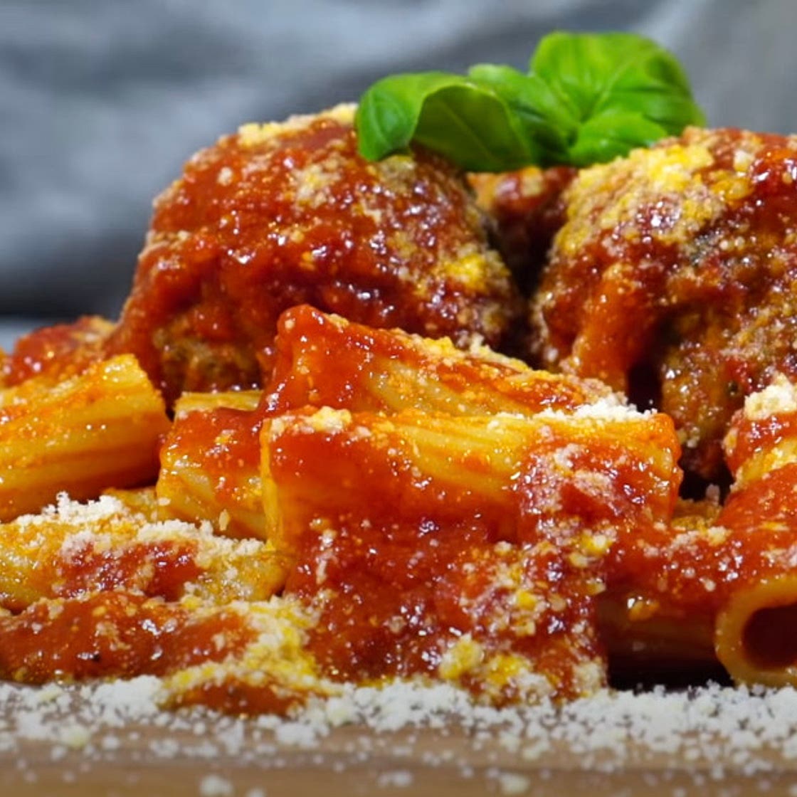 Rigatoni and meatballs