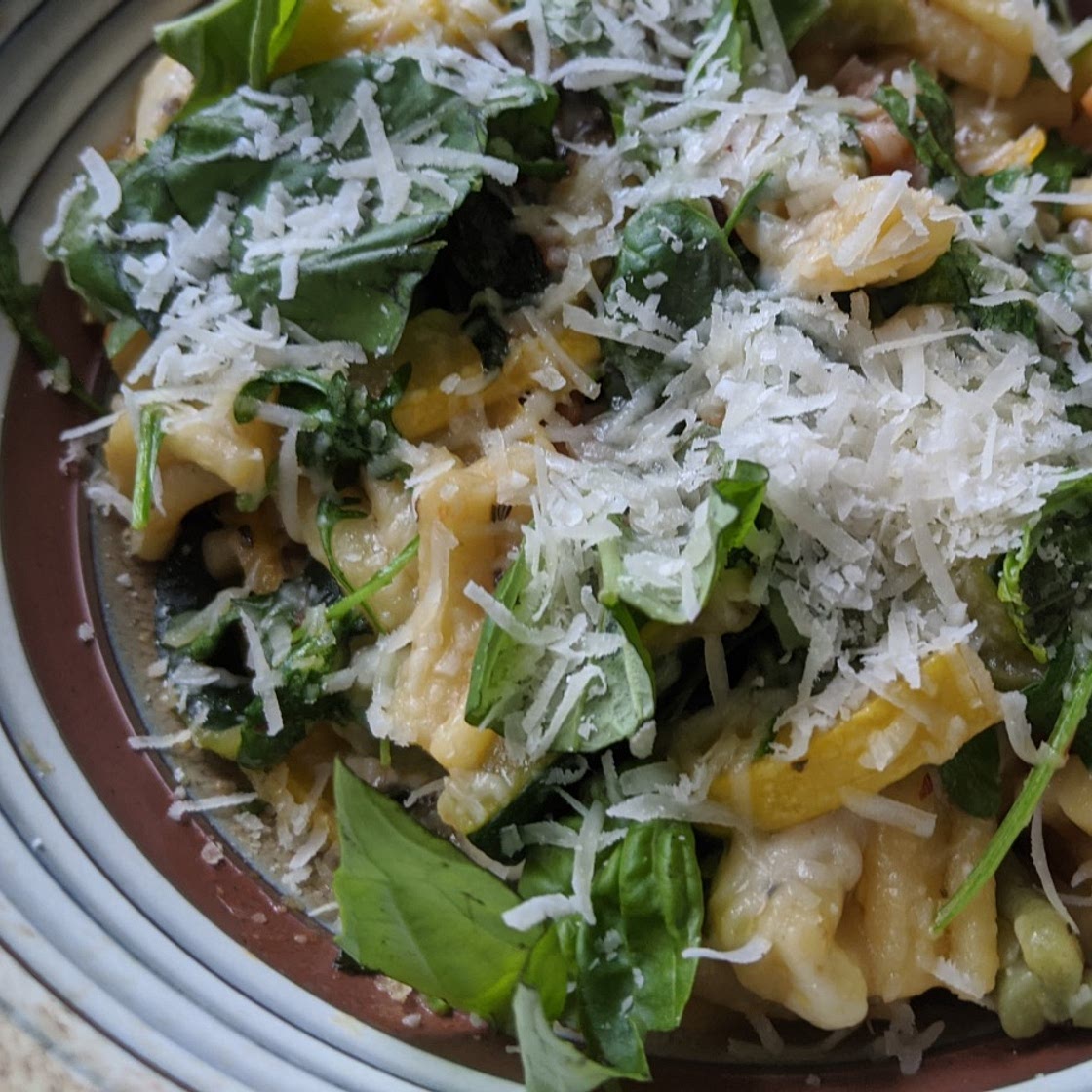 Zucchini Pasta with Tomatoes and Arugula