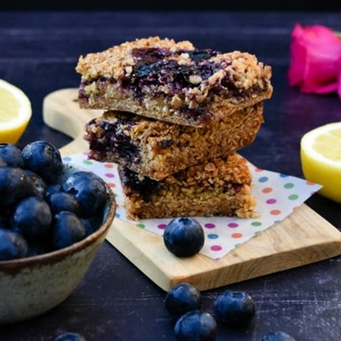 Blueberry and Lemon Oaty Breakfast Bars